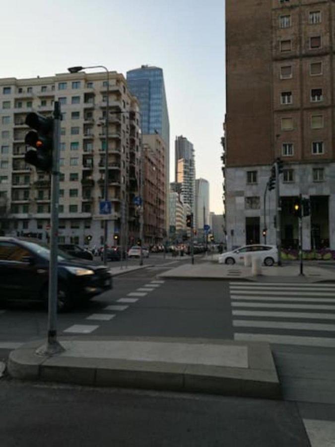 Suite Metro Stazione Centrale / Repubblica Milán Exterior foto